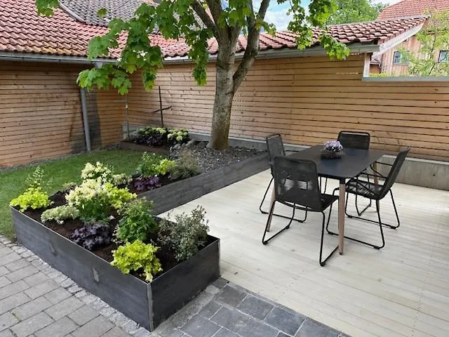 Haus Akelei * فيشن